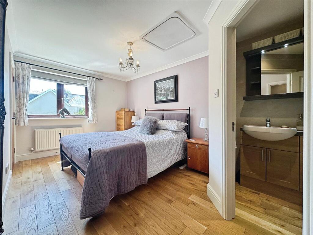 0018a50c--45E5-B59A-314442FBA793-40577-00000CE0739