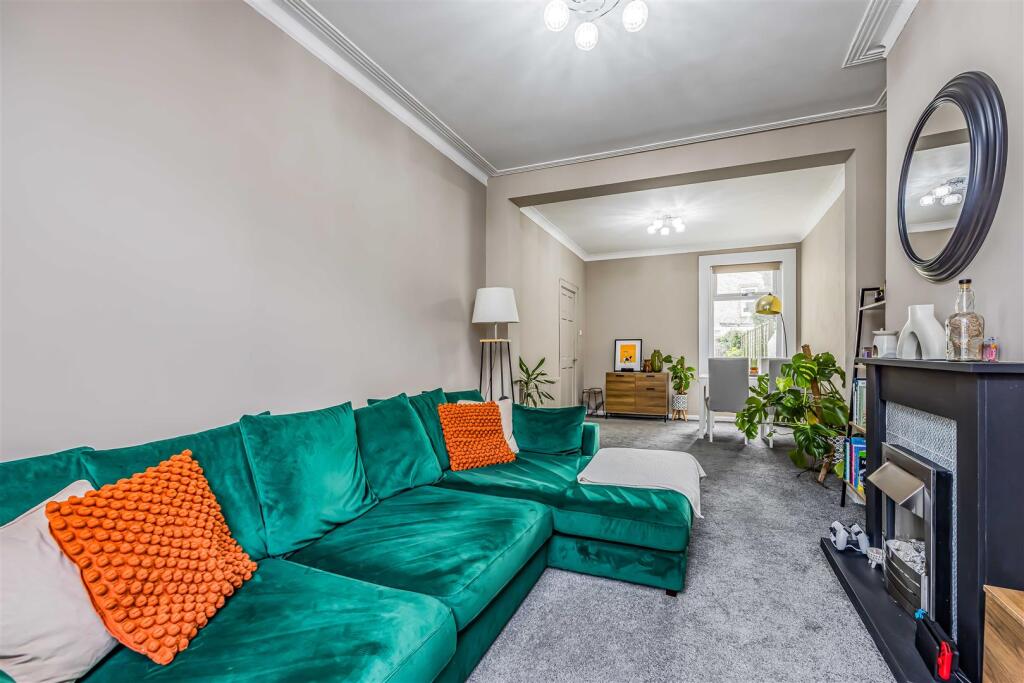 62 Pitcroft Road, Portsmouth-Small-PorticoMarketin