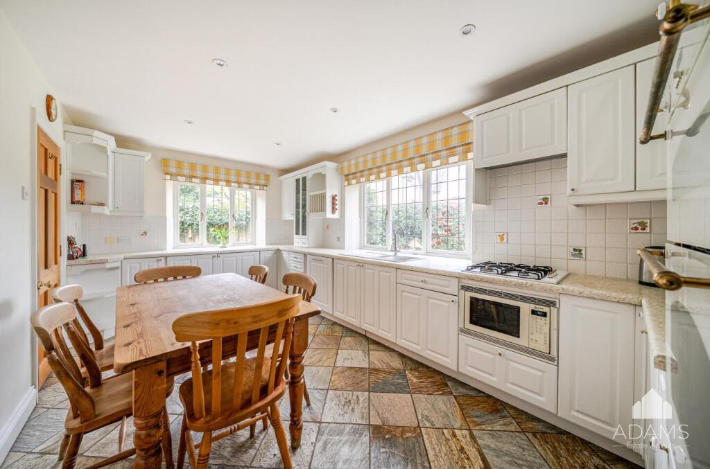 Kitchen/Breakfast Room