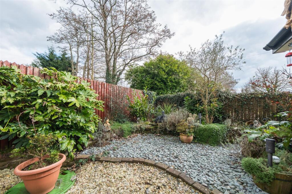 8 Gowy Court-023.jpg