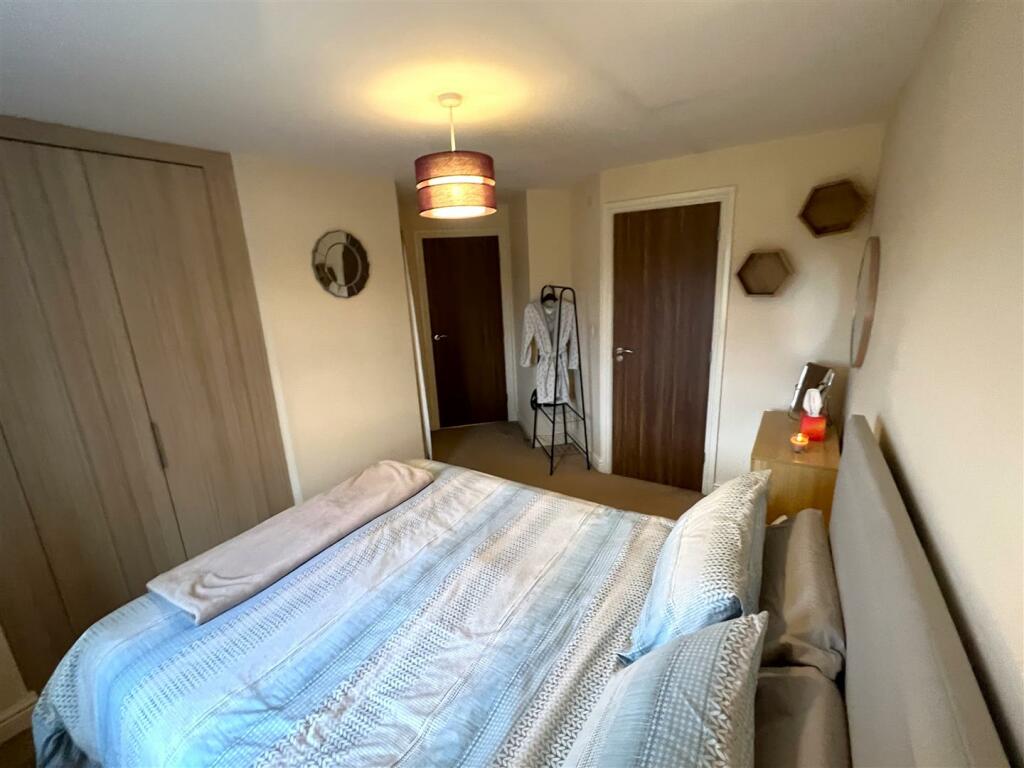 Bedroom 1B.JPG
