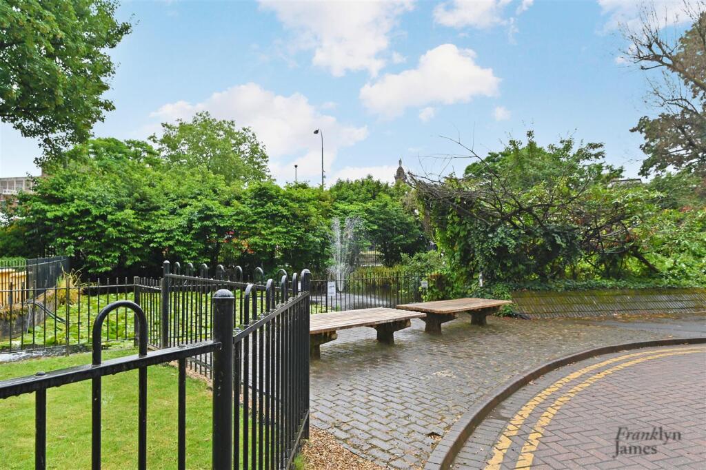 Riverdale-House (9).JPG