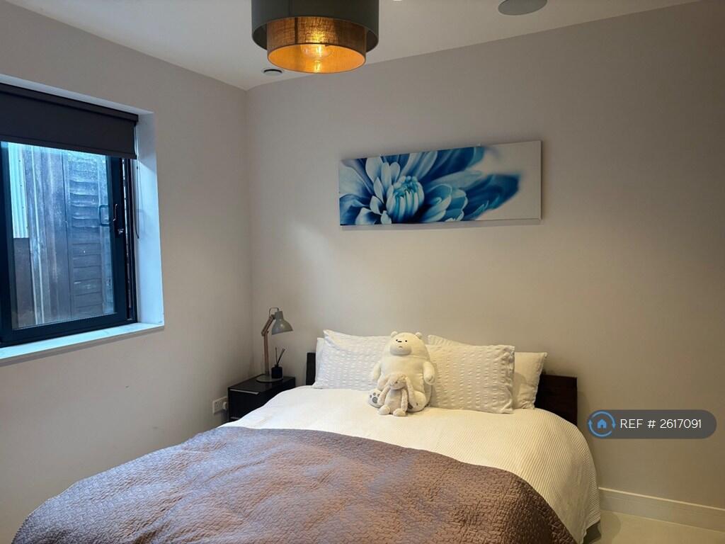 King Size Bedroom