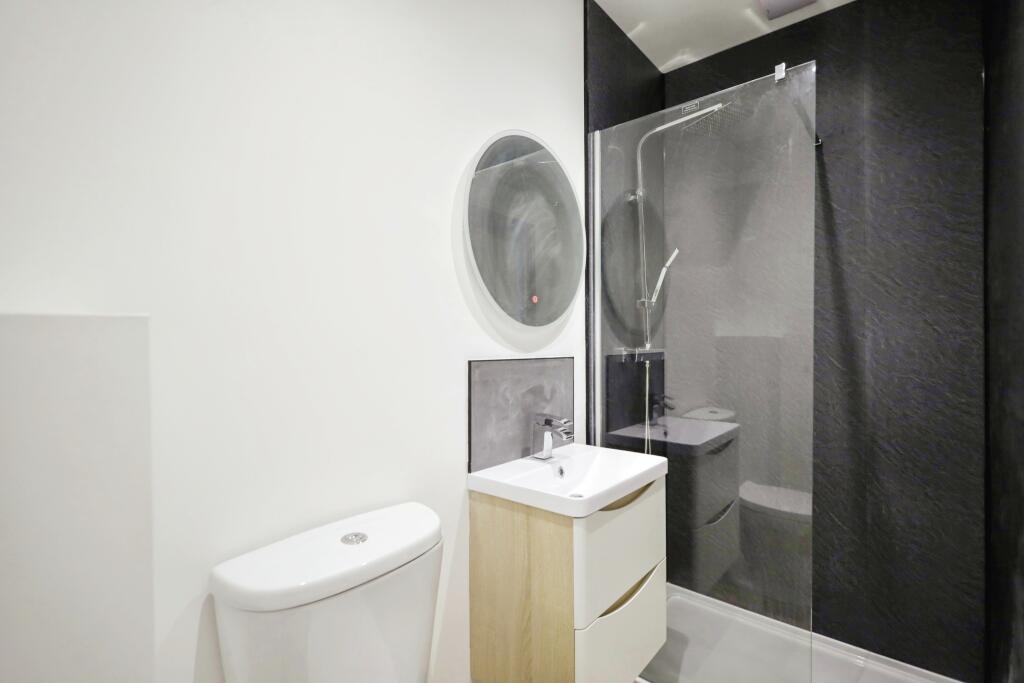 En-suite Bathroom