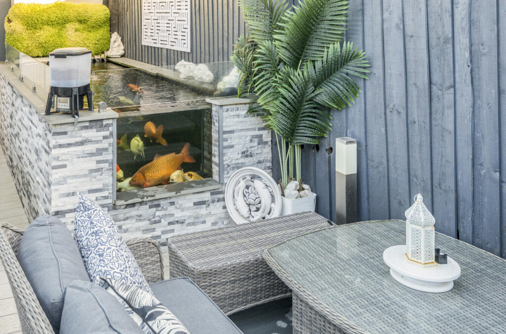 1360091-6-68d4fc3...