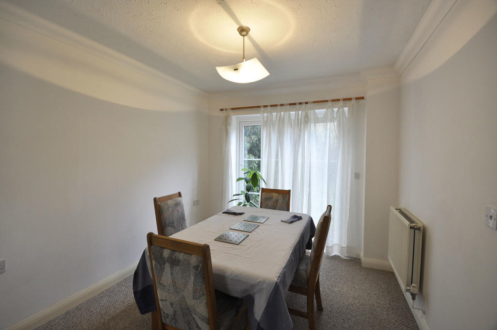 Dning Room