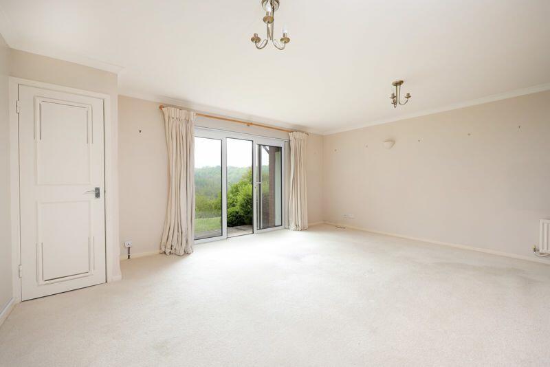 Sitting/Dining Area