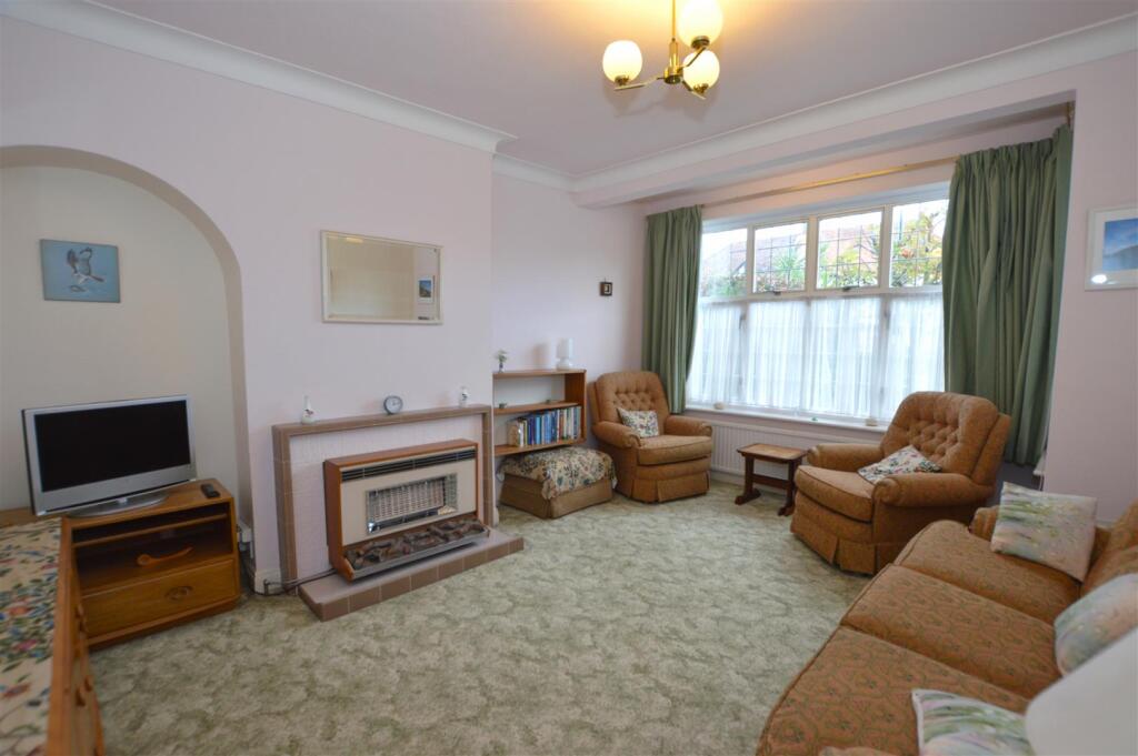 100 Redway Drive living room.JPG