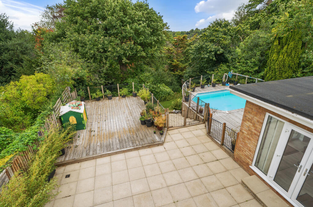 1334895-21-6894ad...