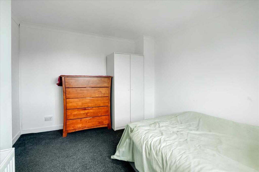Bedroom Three (2)