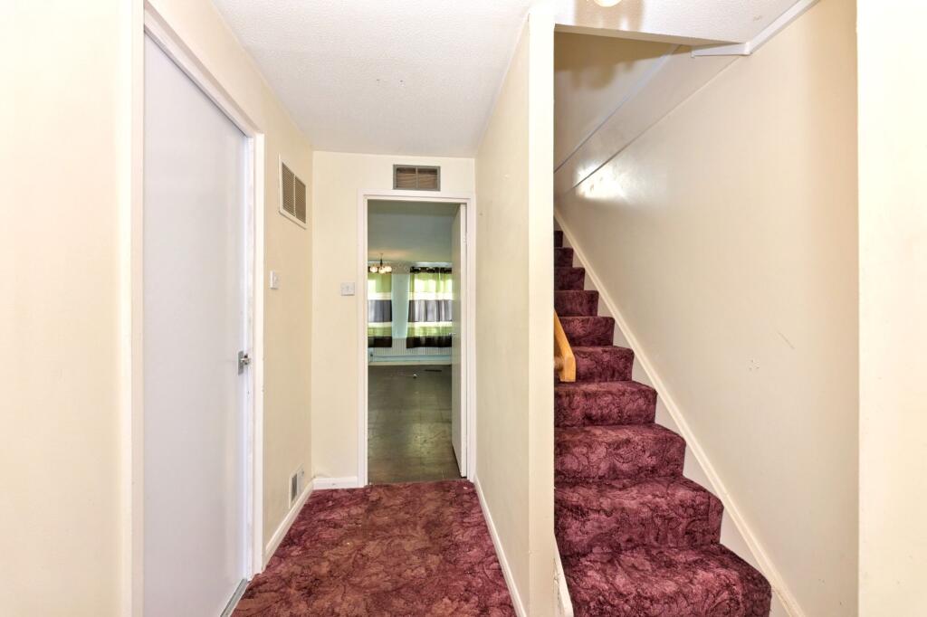 70 Madells, Epping, Essex CM16 4NN