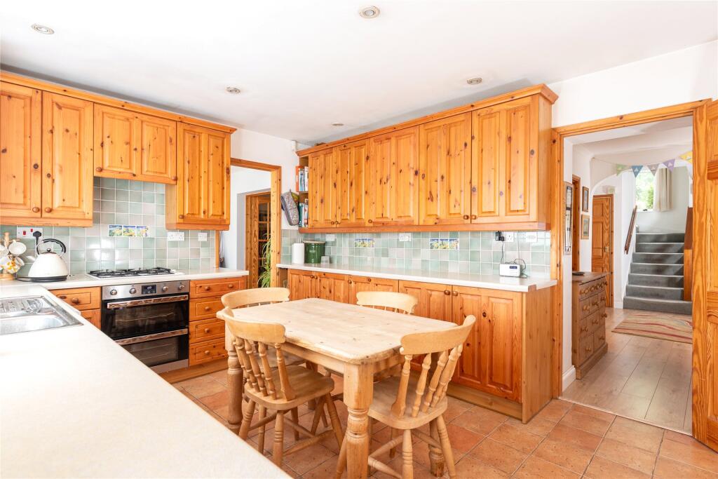 Kitchen/Breakfast Rm