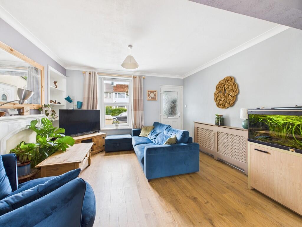 CAM03974G0-PR0199...