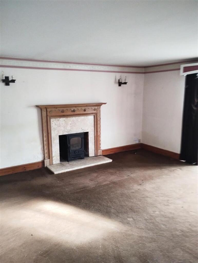 sitting room.JPG
