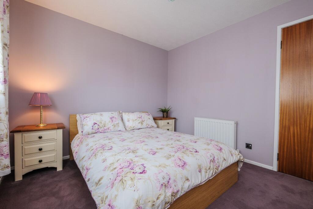 Bedroom 1 alternative view