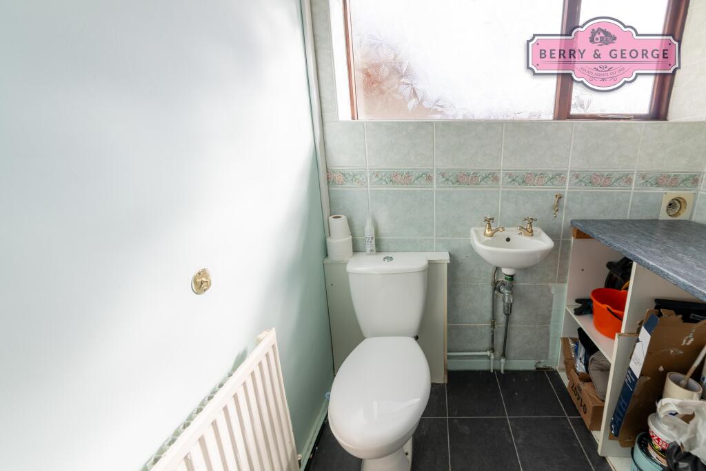 SEPARATE CLOAKROOM