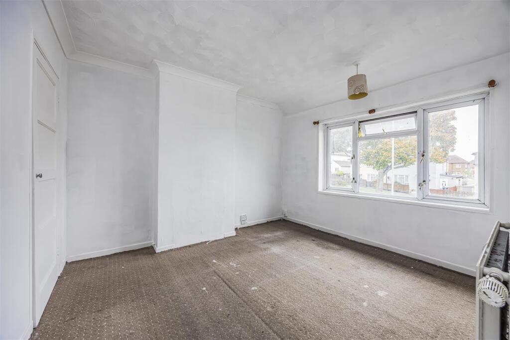 9 Blakemere Crescent, Paulsgrove-PorticoMarketing-