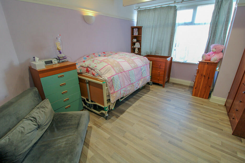 Dining Room/Bedro...