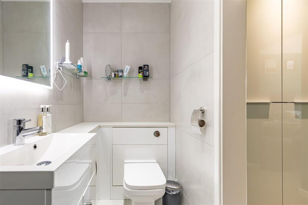 33 Tower Road (23).jpg