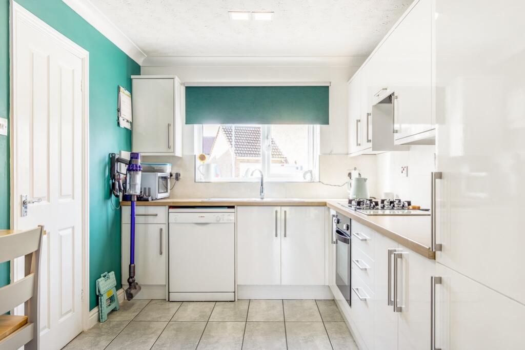 2 St Marys Gardens (Cowbit)-17