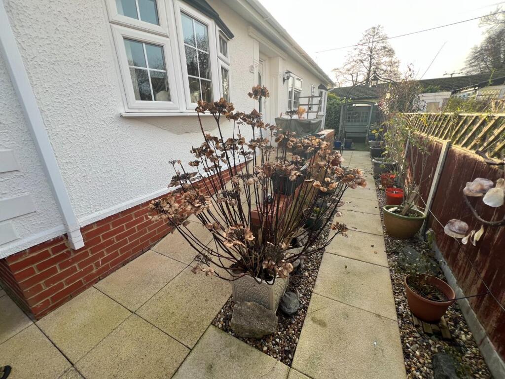 side garden