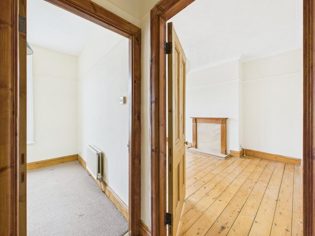 CAM03974G0-PR0223...