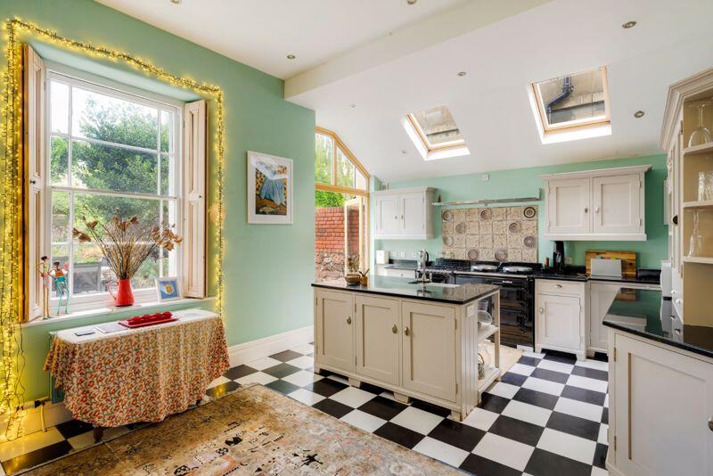 Kitchen/Breakfast room