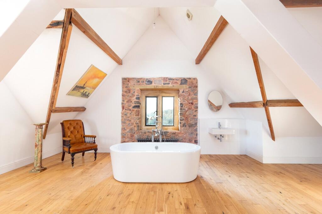 Commercial Road, Uffculme, Cullompton, Devon, EX15