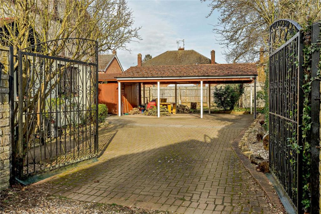 Triple Carport