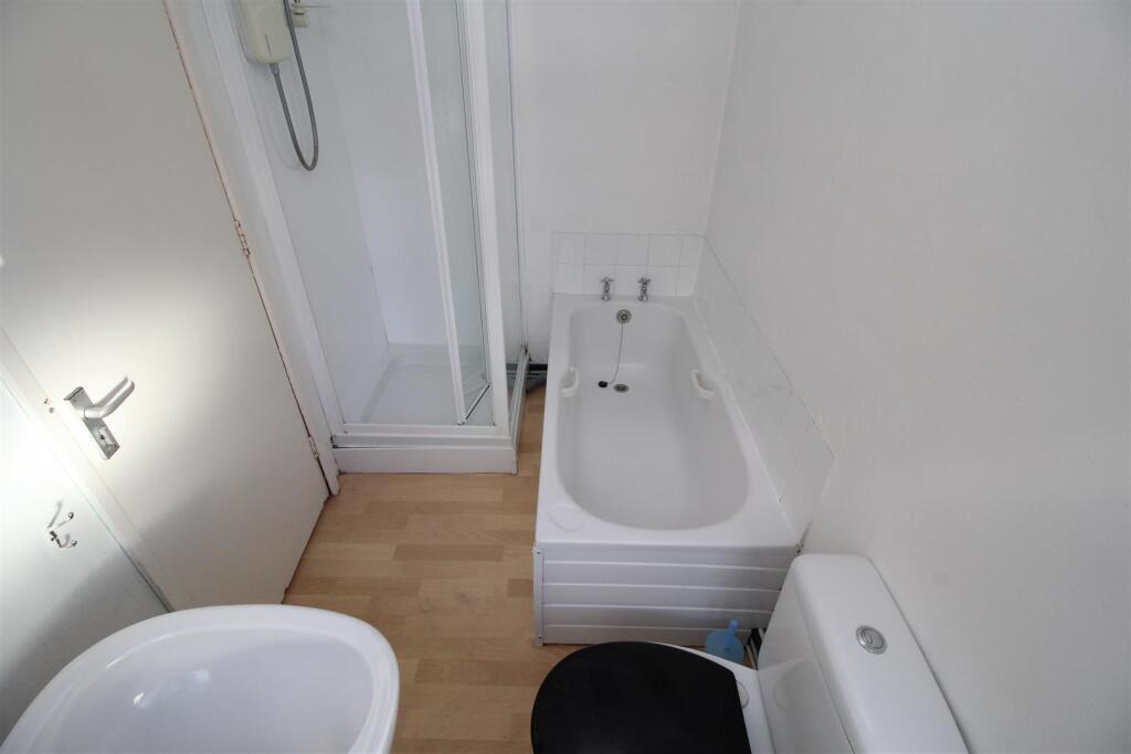 student props 92nsv6.jpg