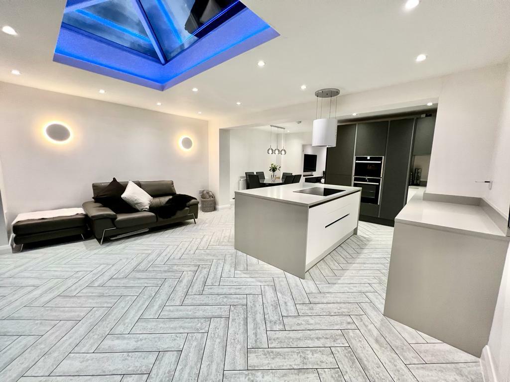 PHOTO-2023-11-30-13-37-18 (14).jpg