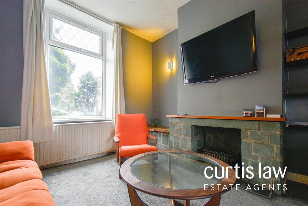 Open Plan Living Room/Diner