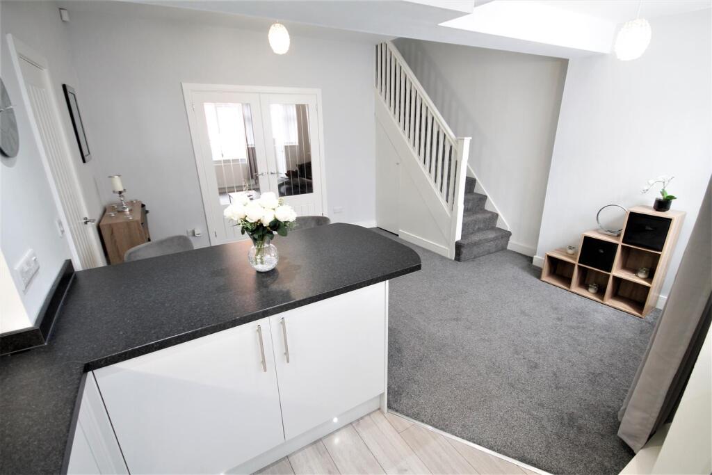 Further Dining Room Image
