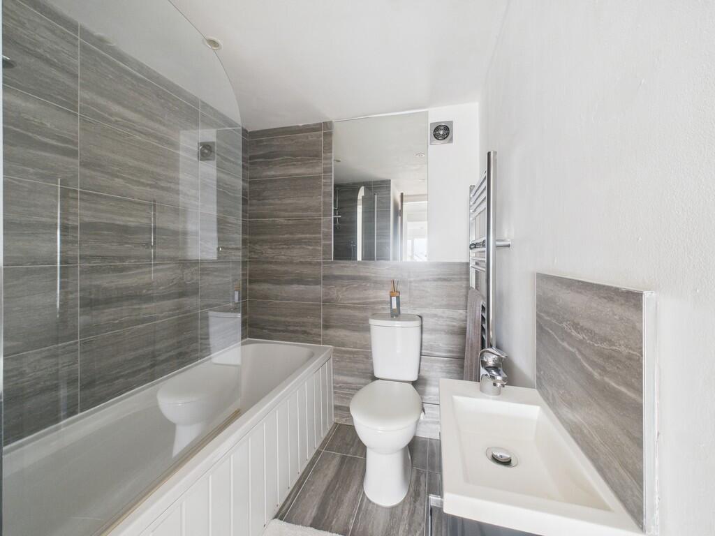 CAM02089G0-PR0459...