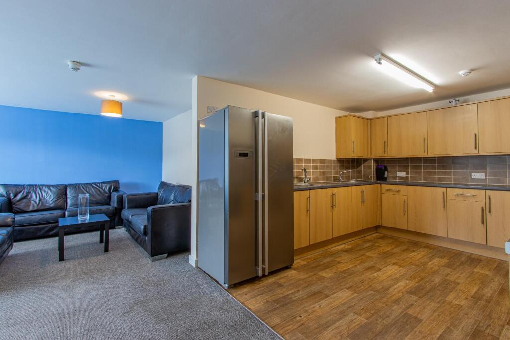 Miskin Street 114A-7.jpg