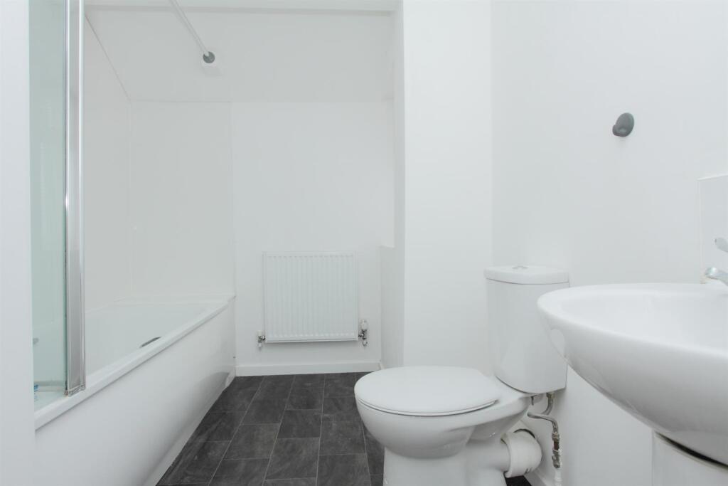 7 glebe close ph4.JPG
