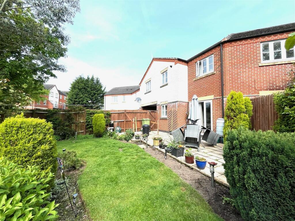 106 eaton drive (17).jpeg