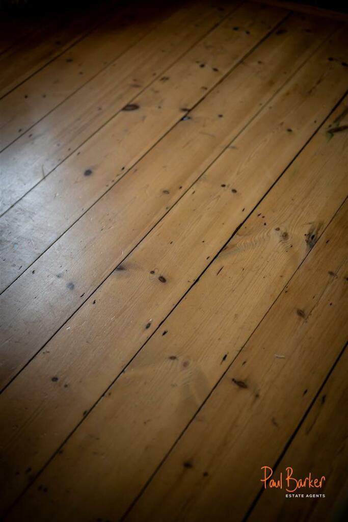 241028 - 61 Carlisle Avenue, St Albans - 37 [WM].j