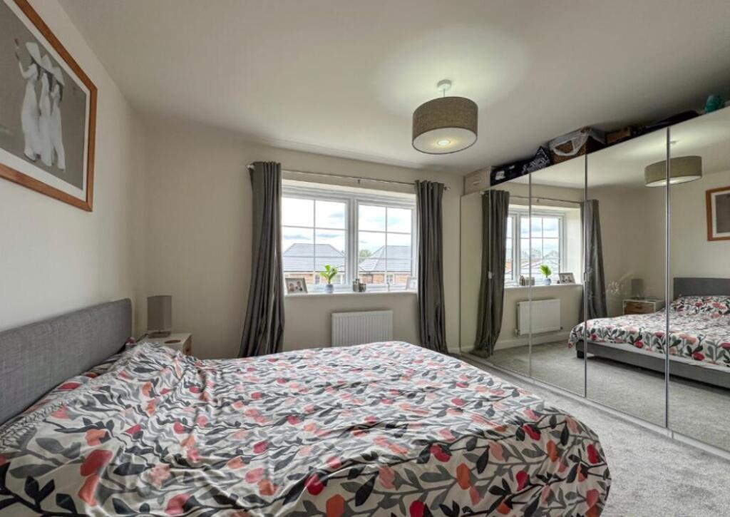 Bedroom1-2