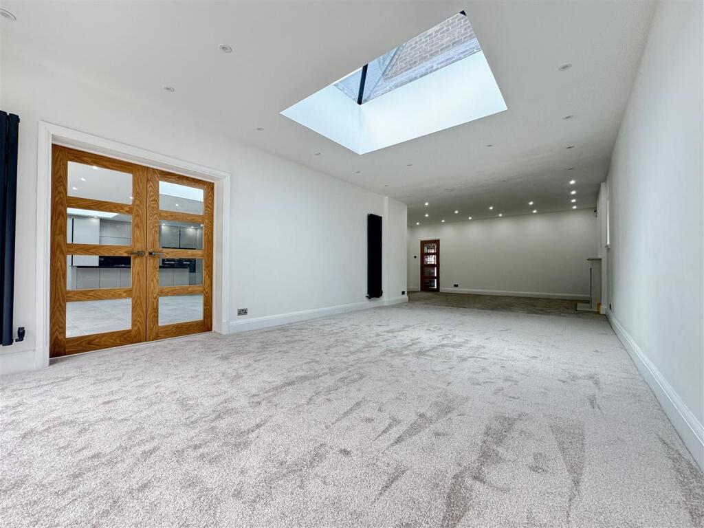 IMG_8776 (Large).JPG