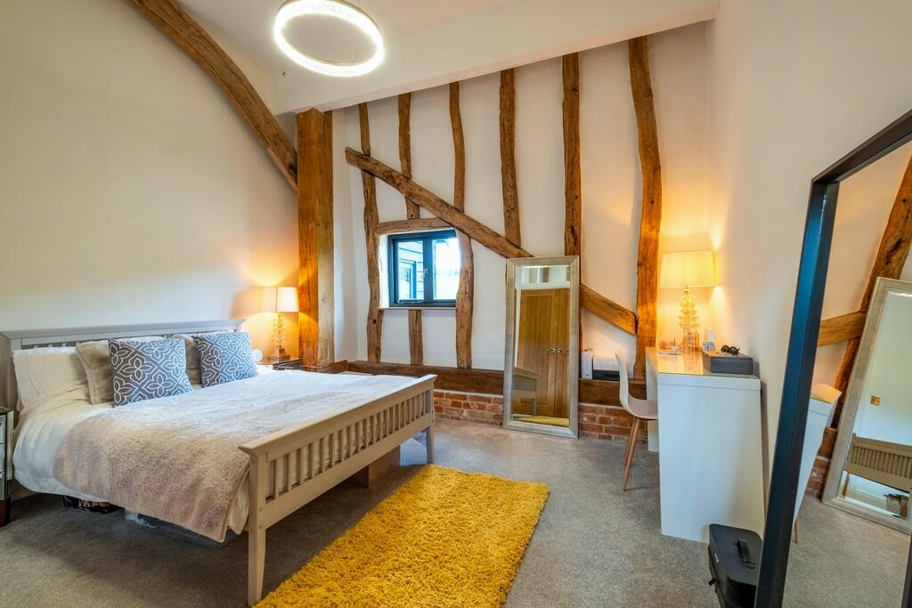 Bryers Barn-lowre...