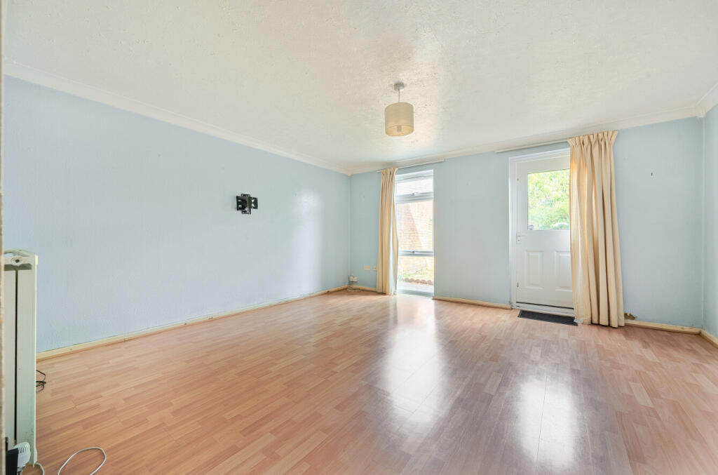 2-68221e5e17bc2-1...