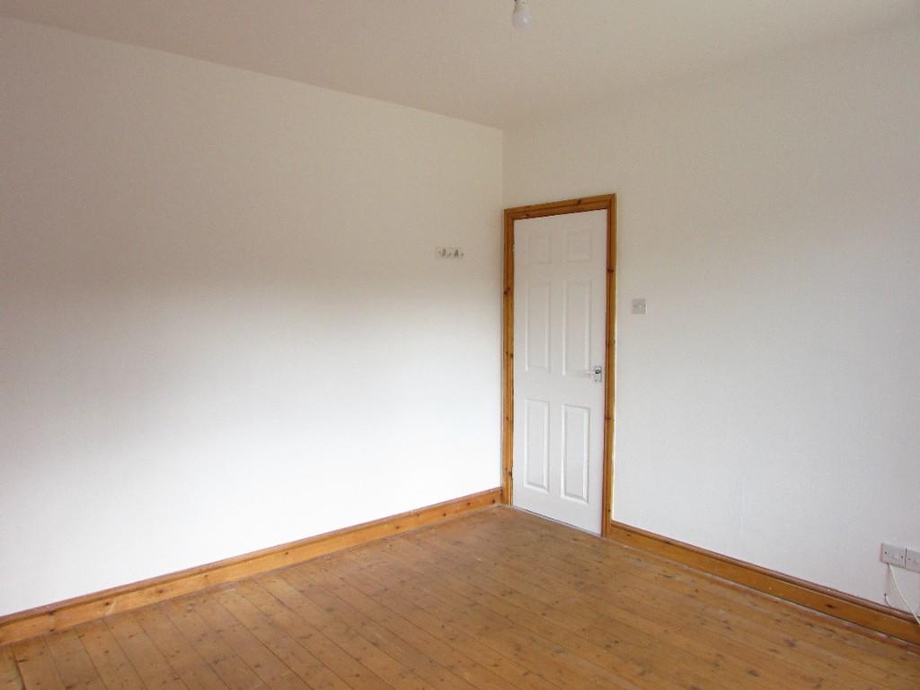 Rear bedroom