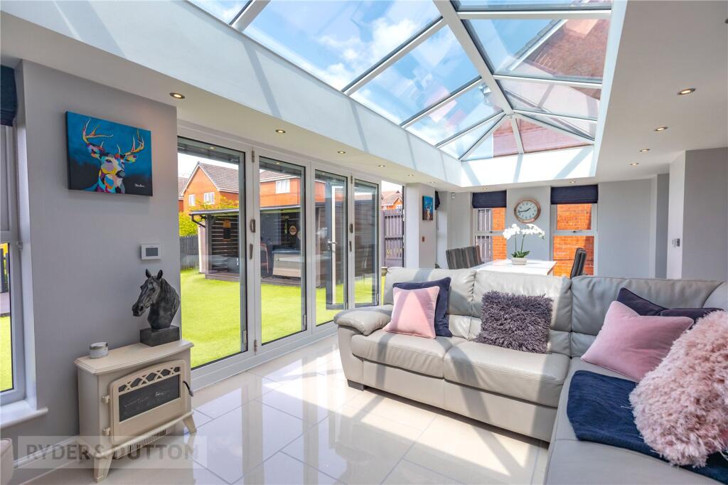 Sitting /Dining Room