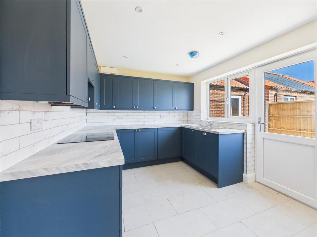 KITCHEN EXAMPLE 2.jpg