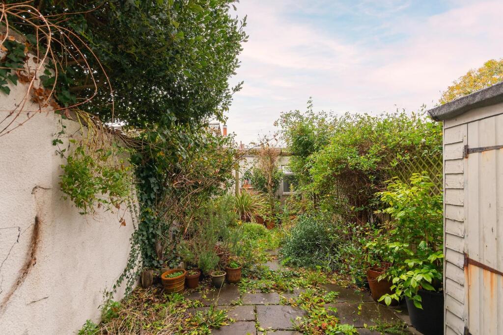 G2F5CPCN - External G.jpg