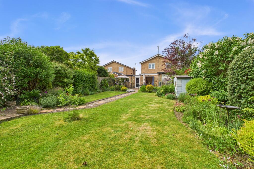 CAM03162G0-PR0269-STILL024