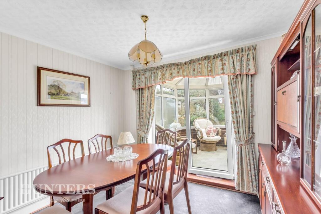 Sitting room/ bedroom 3