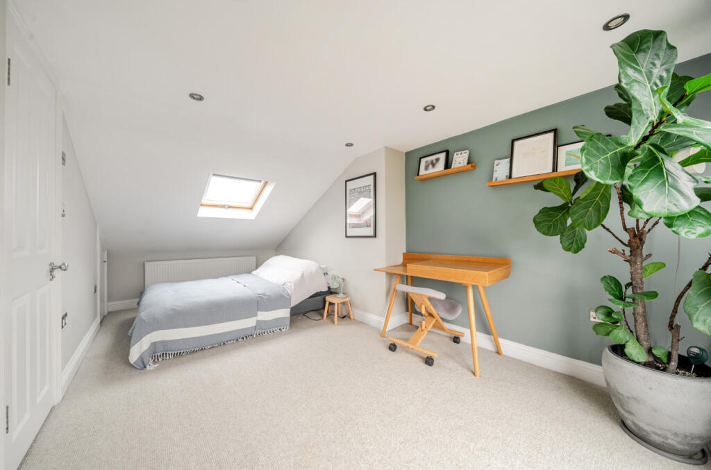 1365025-9-68eedb7...