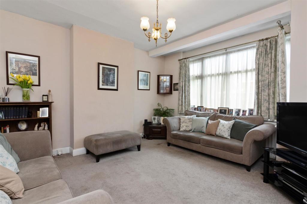 Spacious Reception Room